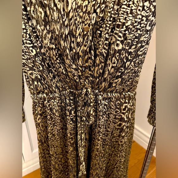 *Flash Sale* Scarlet Roos Gold Long Dress - Perfect Holiday Dress - Picture 4 of 5